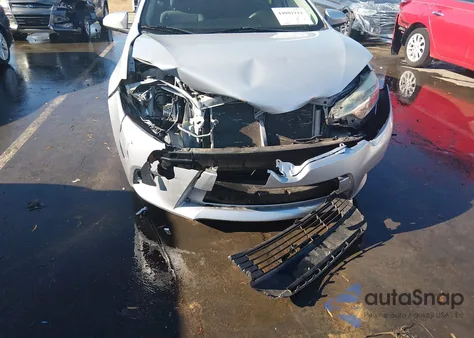2016 Toyota Corolla L z USA, uszkodzony, nr VIN 2T1BURHE5GC572280
